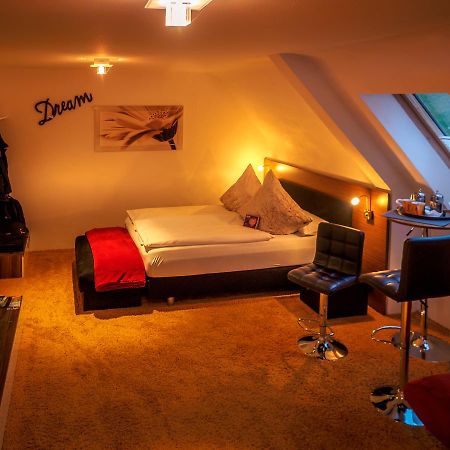 Gaestezimmer Im Haus Am Wald Фройденщат Екстериор снимка