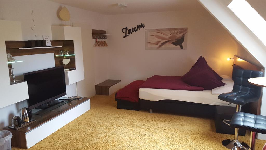Gaestezimmer Im Haus Am Wald Фройденщат Екстериор снимка