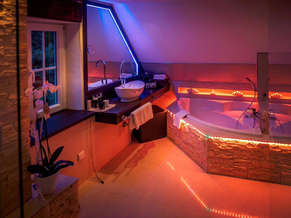 Gaestezimmer Im Haus Am Wald Фройденщат Екстериор снимка